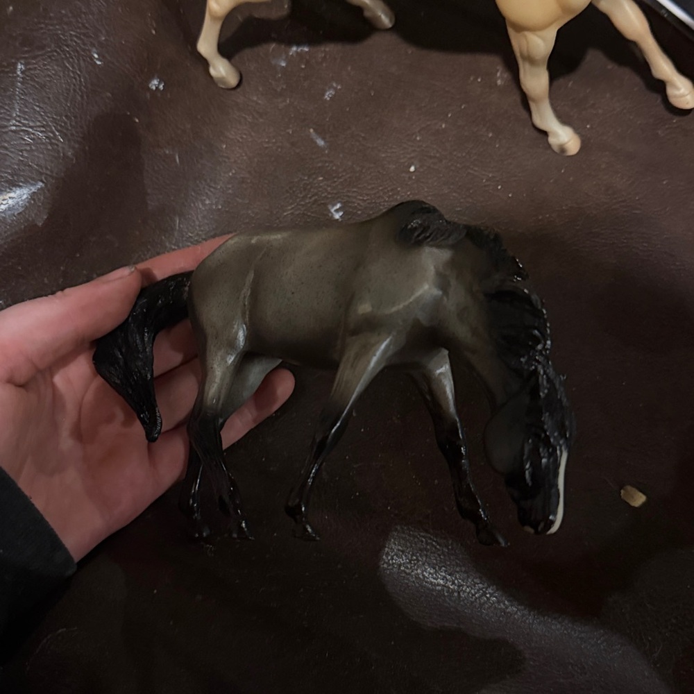 Breyer  Horse Model Retired Rare Cloud's Encore Mustang